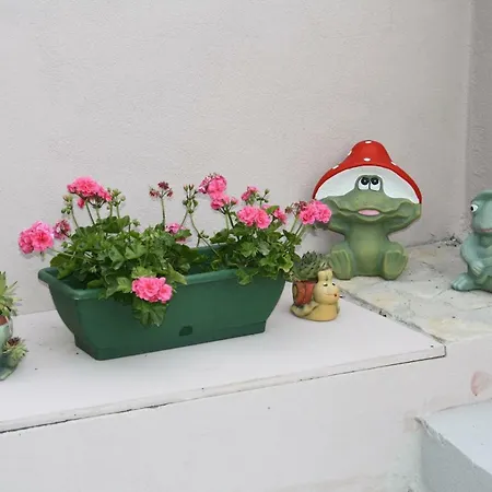 アパート Lavanda